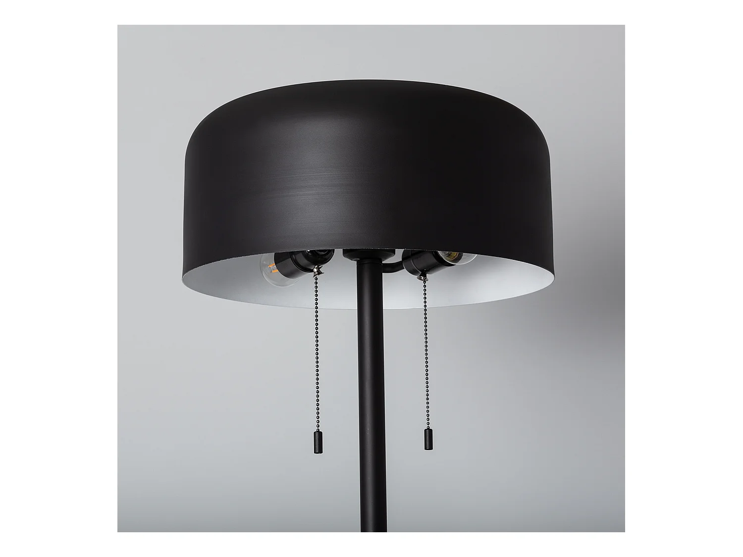 Lámpara de Pie Bedourie Negro