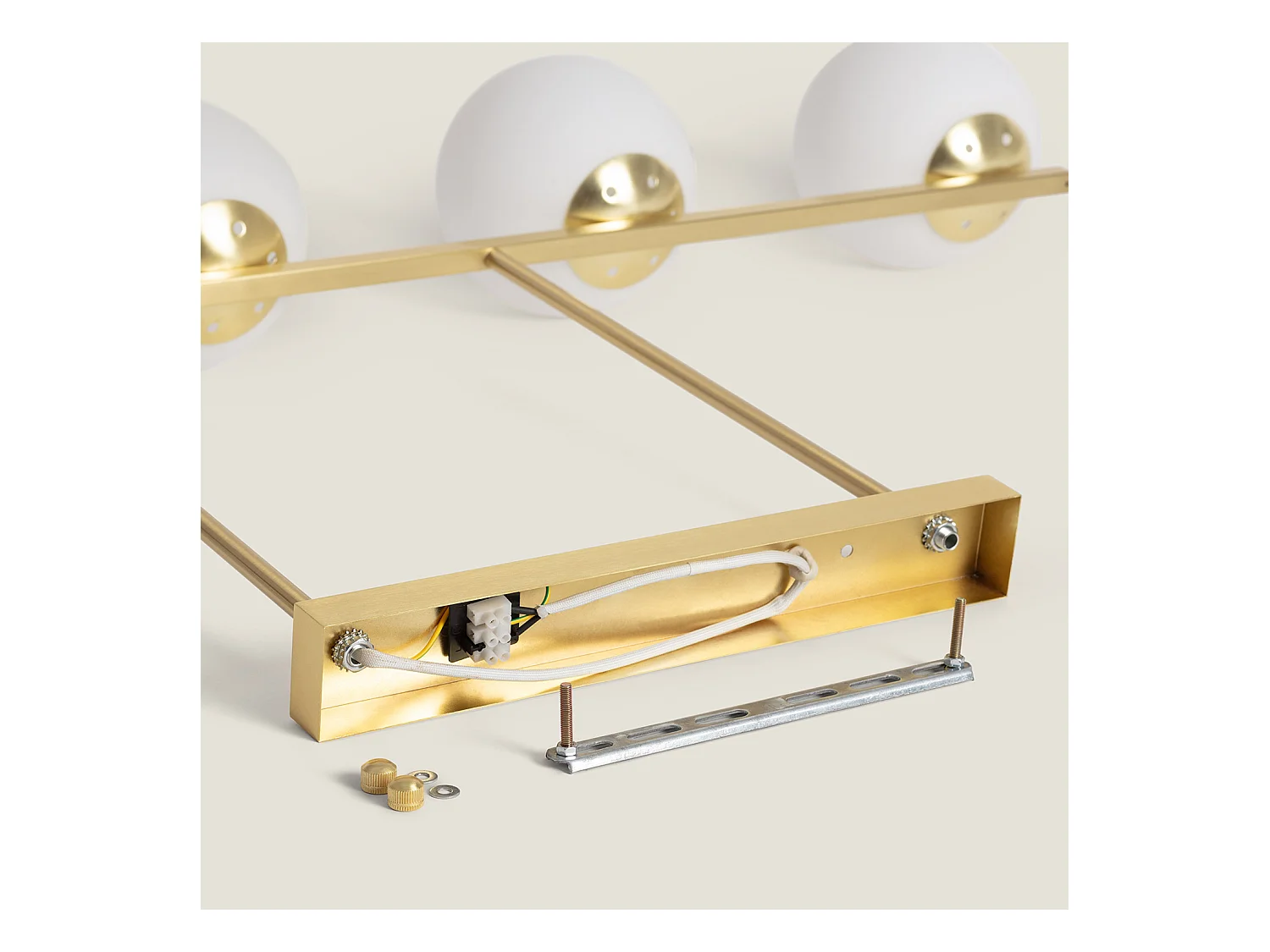 Lampada a Sospensione in Metallo e Vetro Boqor Oro