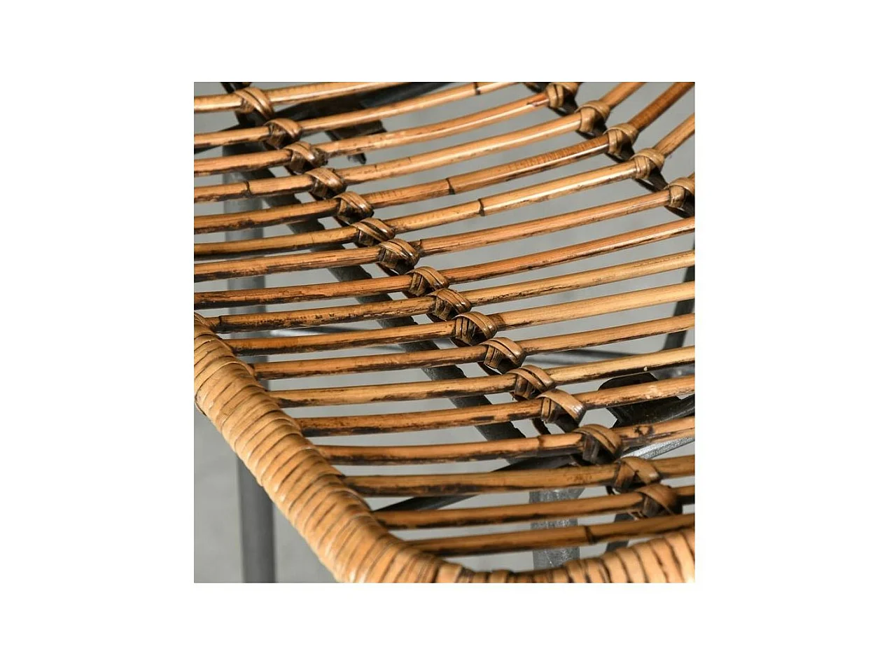 Tabouret de bar en métal et rotin