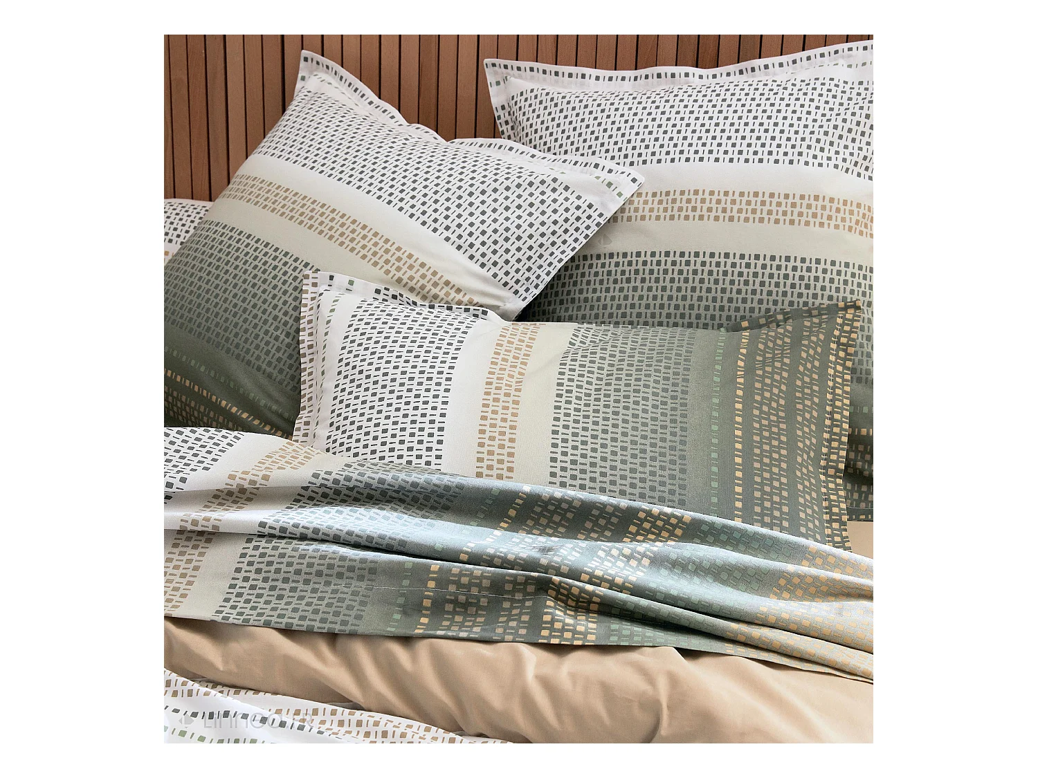 Parure de lit 300x240 cm coton NIAGARA vert Kaki 3 pièces