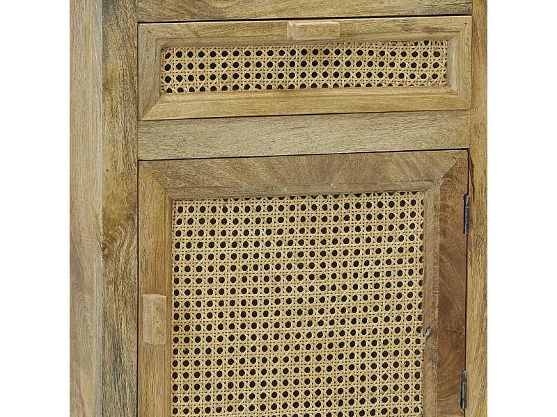 Nachttisch aus Mangoholz und Rohrgeflecht