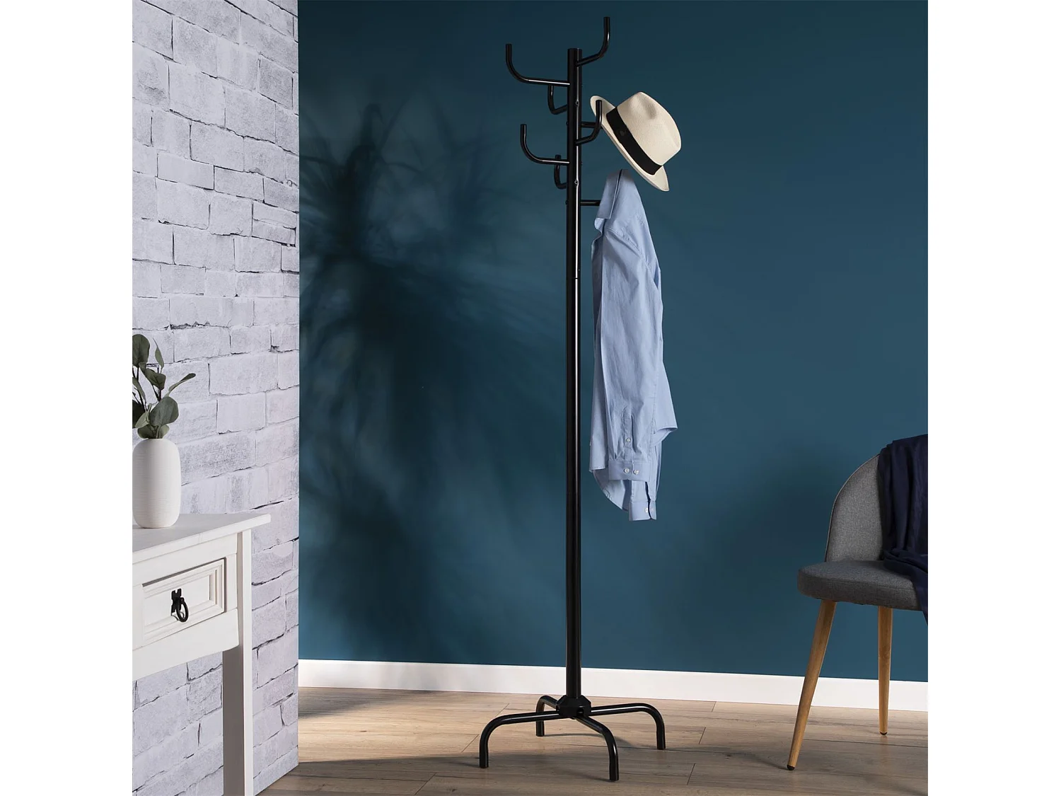 Porte-manteaux perroquet KAKTUS avec 8 portants crochets de hauteur différente, structure en métal laqué noir