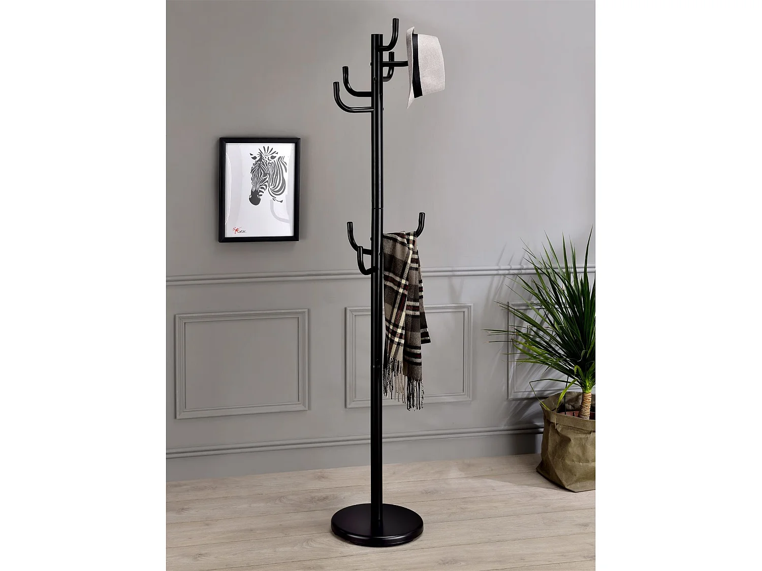 Porte-manteaux MILA portant pour vêtements sur pied hauteur 174 cm socle rond et 8 crochets, meuble d'entrée en métal laqué noir