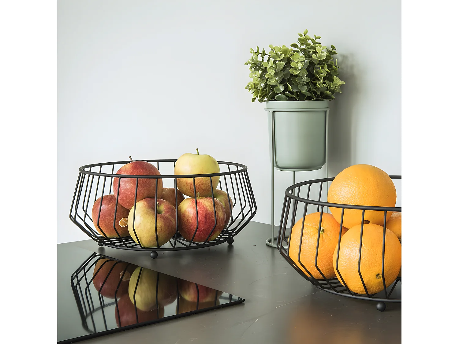 Cesto di frutta Linea Kink