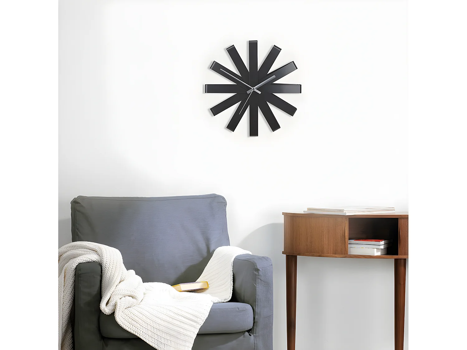 Horloge Ribbon small D30,5cm Noir  Umbra