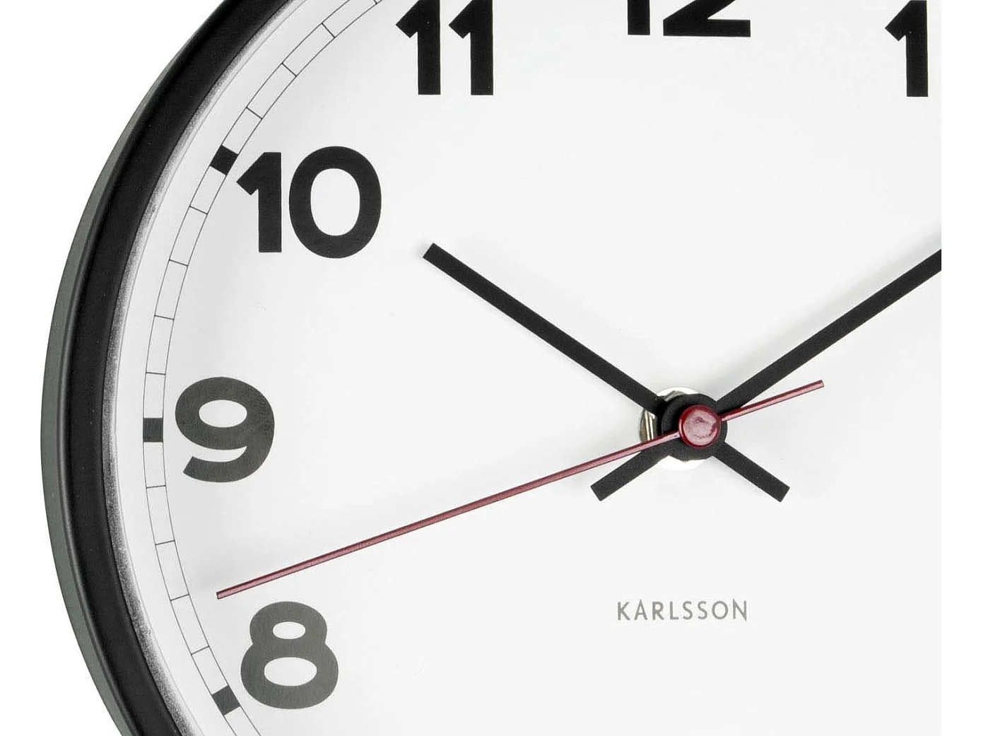 Runde Wanduhr aus Metall "New classic" 20 cm