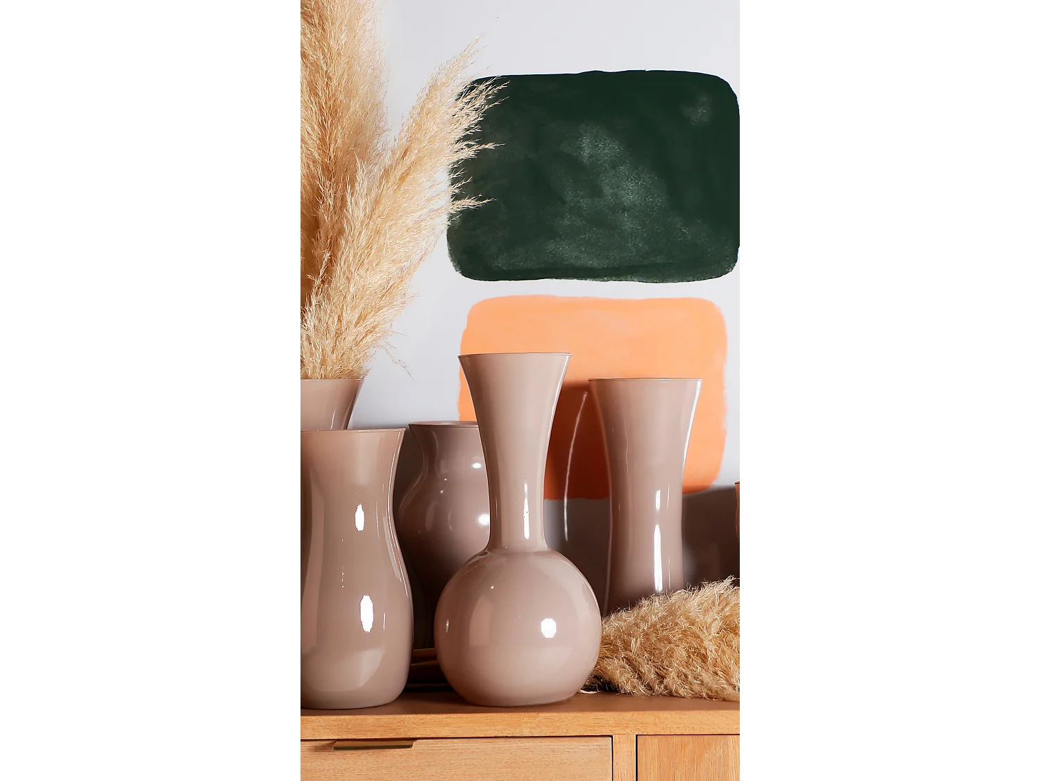 Florero de vidrio en color topo de 16x16x31cm