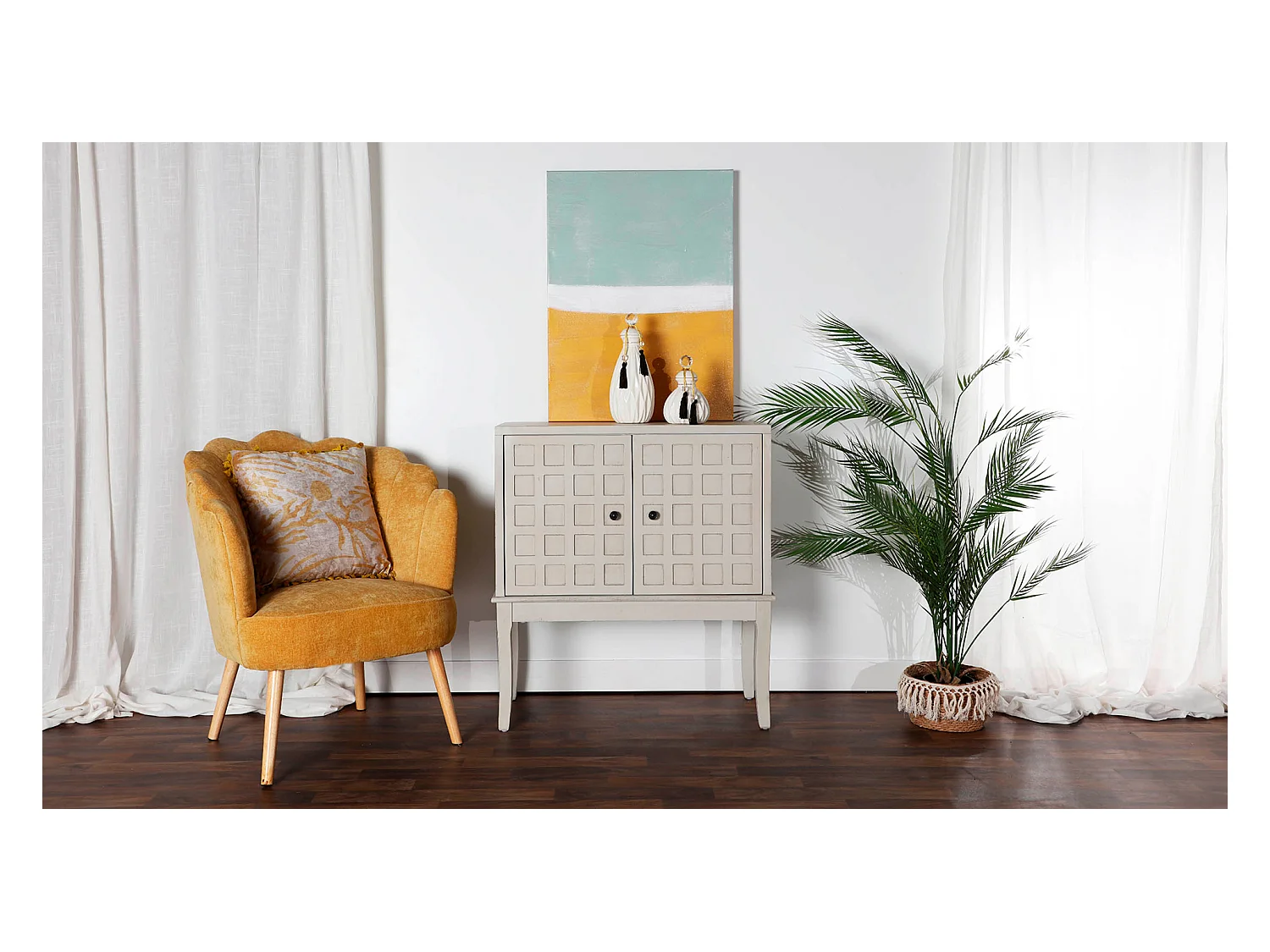 Sillón de poliéster en color ocre de 74x69x88cm