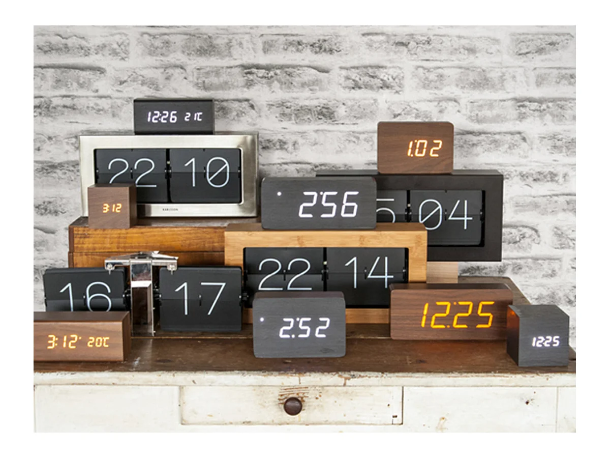 Sveglia quadrata in legno Cube