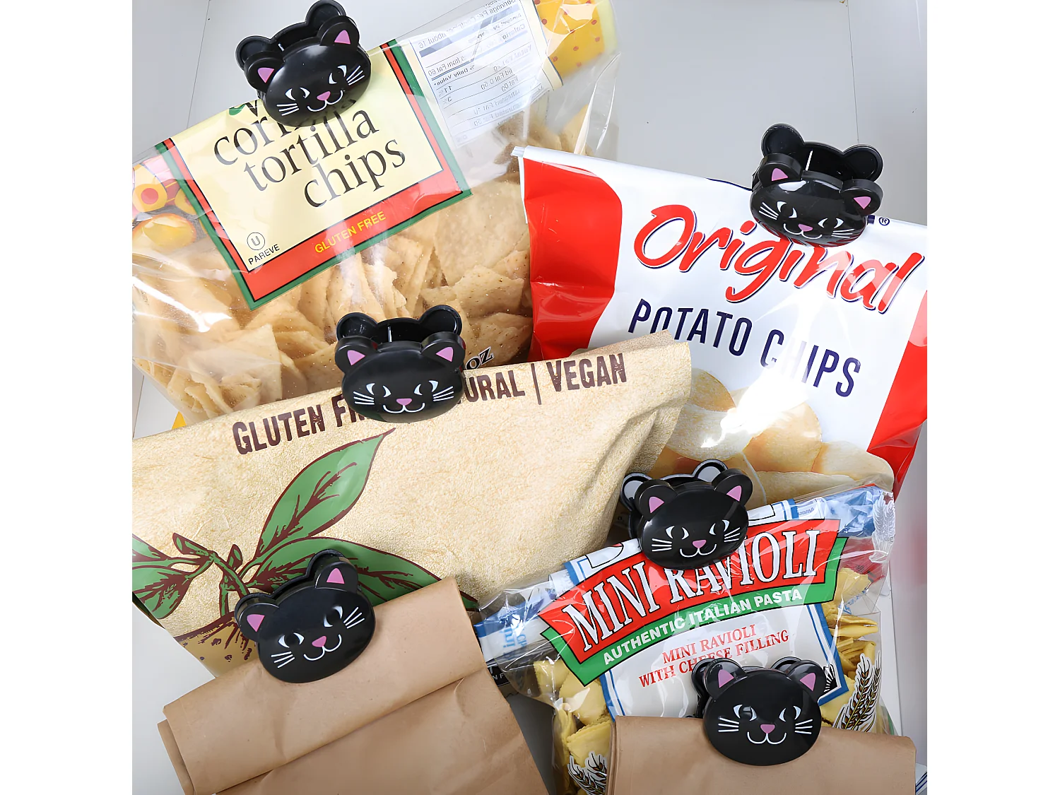 Set de 6 clips à sachets  Chat noir Kikkerland