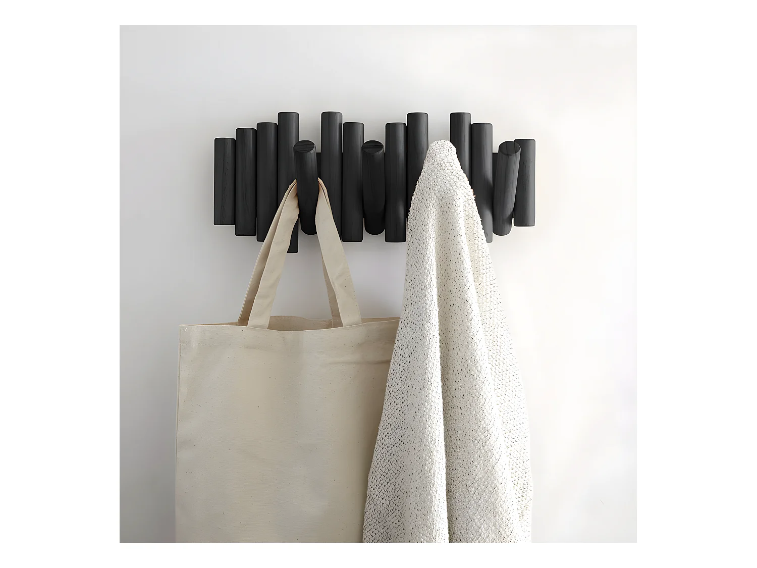 Appendiabiti da Parete con 5 Ganci retrattili Nero