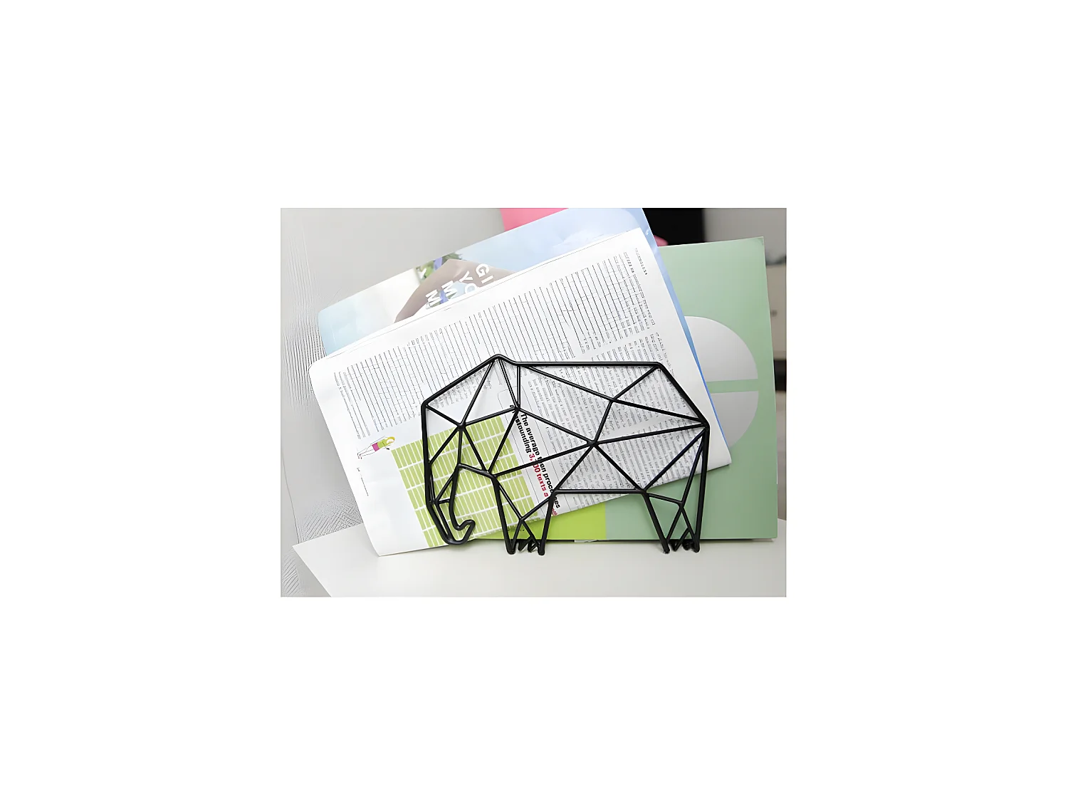 Porte revues Eléphant Gris  Kikkerland