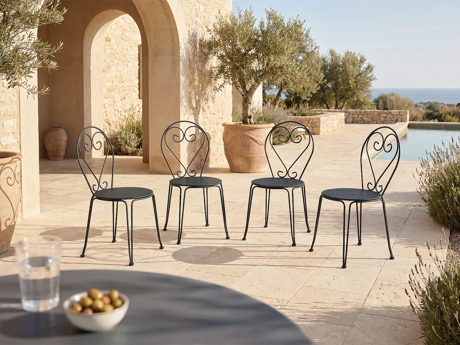 Set 4 metalen tuinstoelen met smeedijzer aspect - antraciet - GUERMANTES