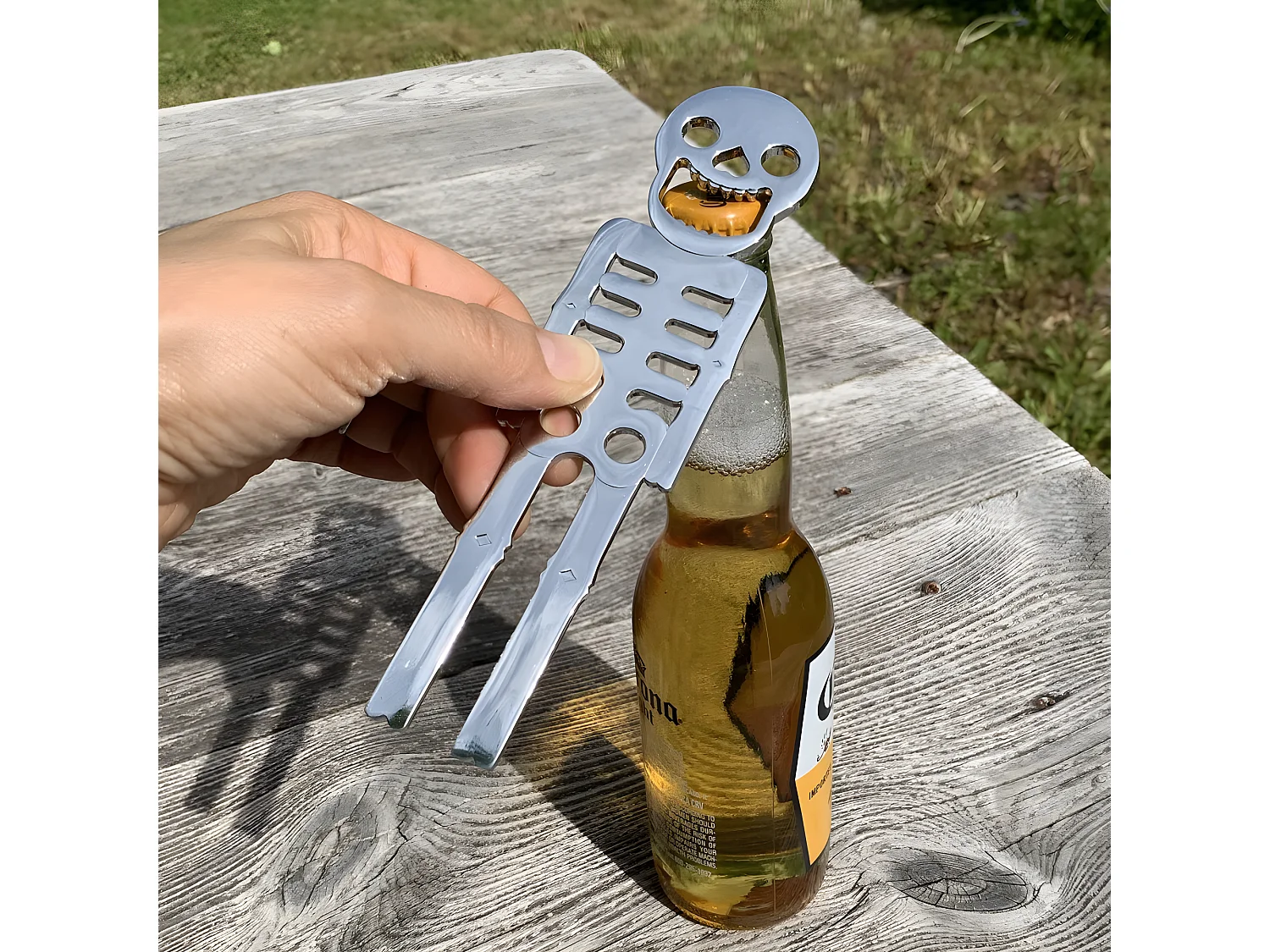 Décapsuleur Squelette Argent  Kikkerland