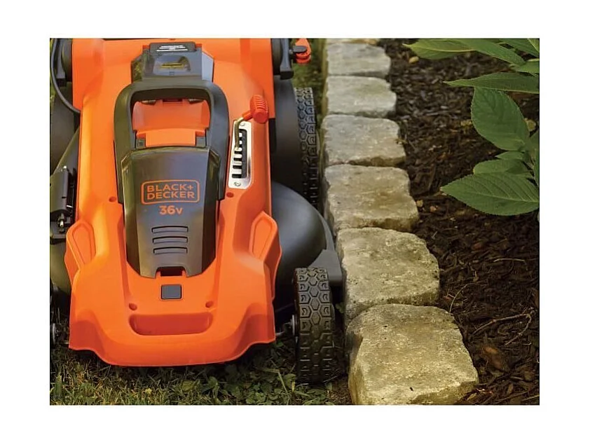 Tosaerba a batteria BLACK + DECKER Autosense 48cm 36V 2x2 Ah