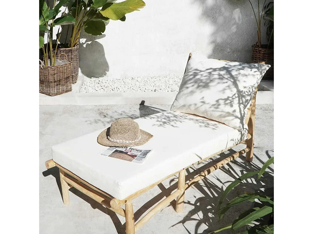 Transat en branche de teck et matelas blanc cassé - Makam
