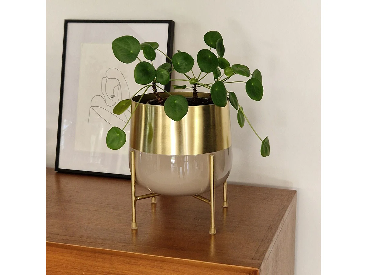 Cache-pot en métal rose clair et laiton - Moose