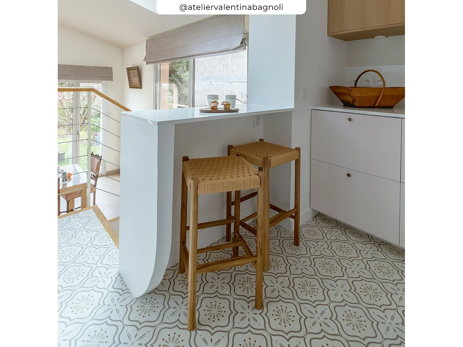 Taburetes para isla de cocina de mimbre y madera 65 cm - Kepler