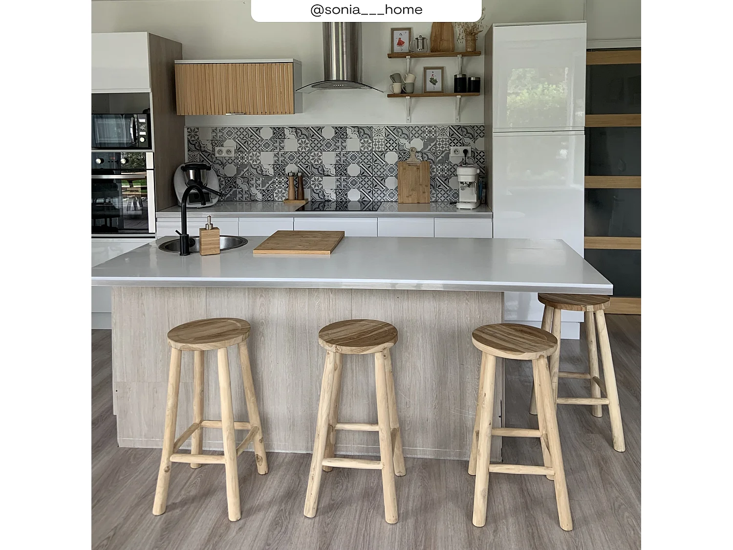 Tabouret pour îlot central 67 cm en teck - Ika