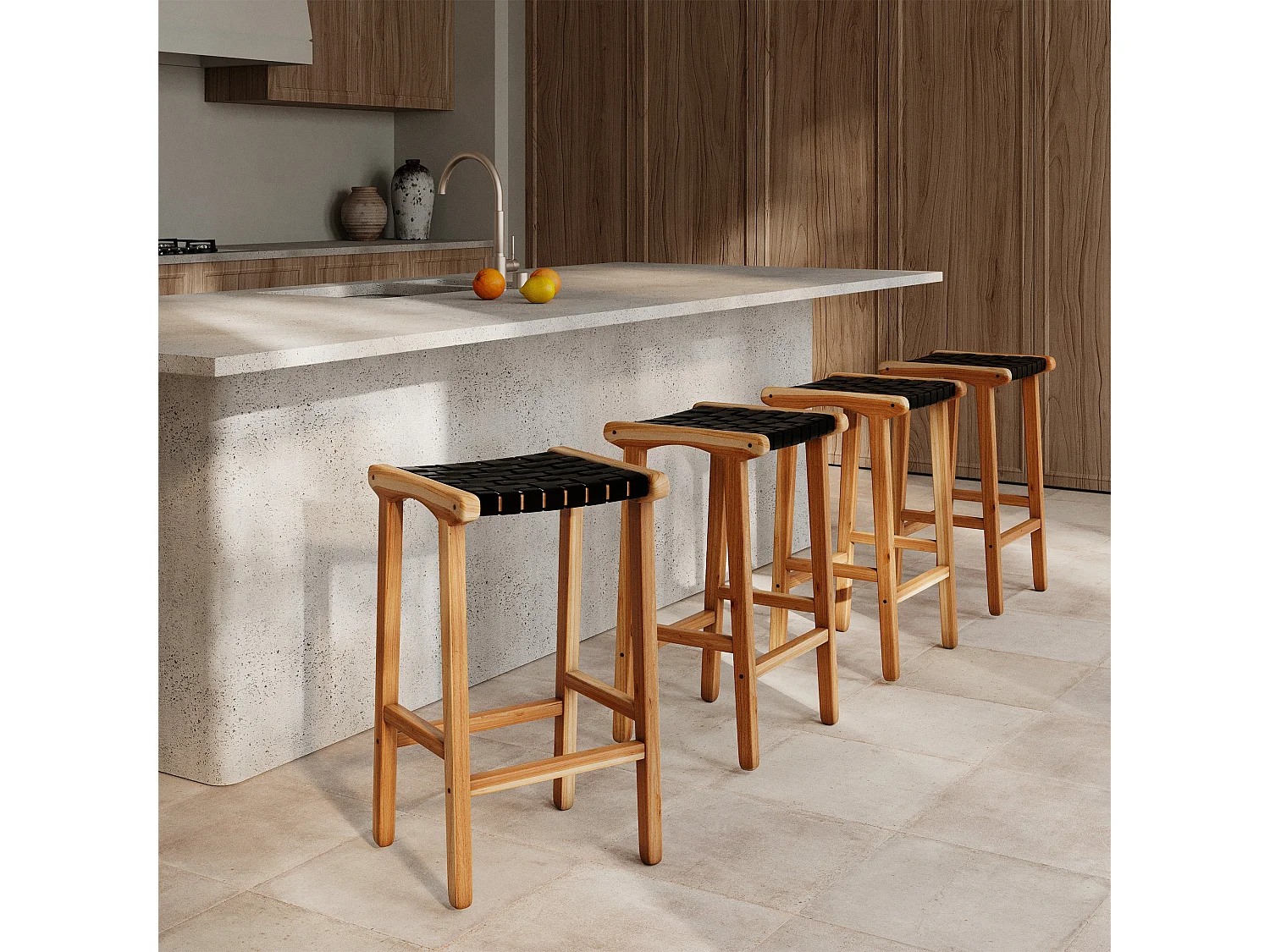 Tabouret pour îlot central 68 cm en teck et cuir tressé noir - Kuna