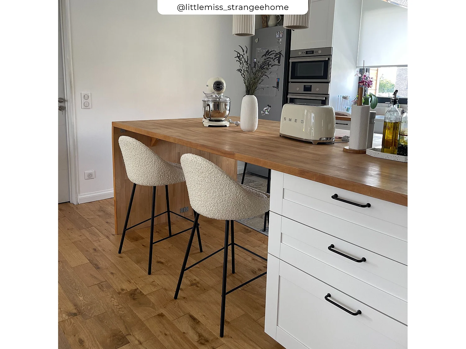 Set di 2 sedie per isola centrale da 65 cm in tessuto bouclette bianco - Misty