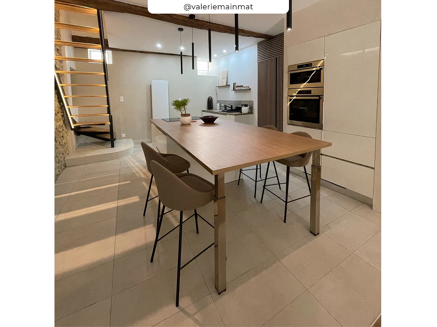 Lot de 2 chaises pour îlot central 65 cm en cuir synthétique marron - Misty