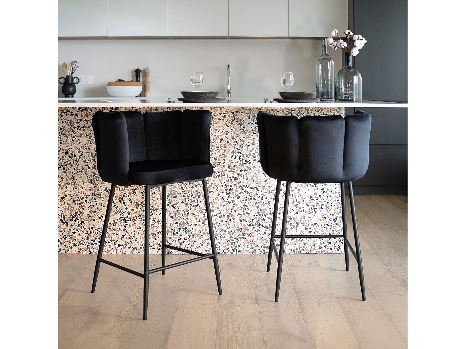Lot de 2 chaises pour îlot central 67 cm en velours noir - Rosy