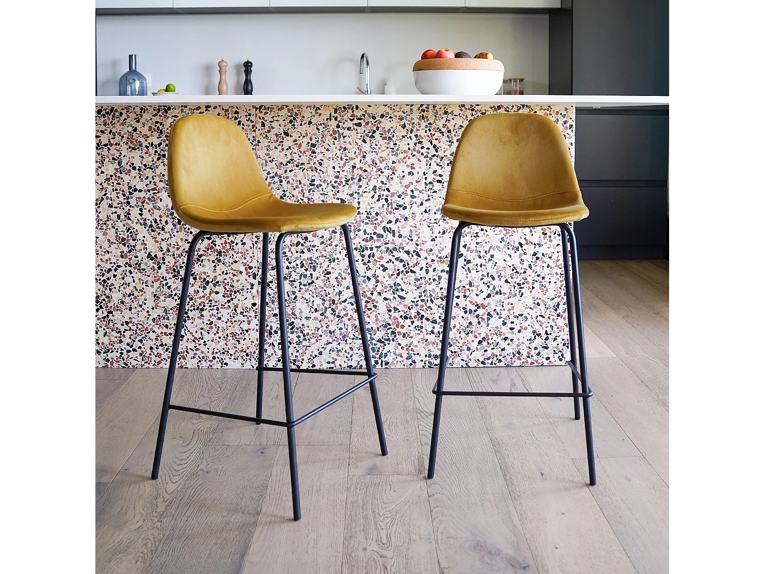 Set de 2 taburetes para isla de cocina en terciopelo amarillo 65 cm - Henrik