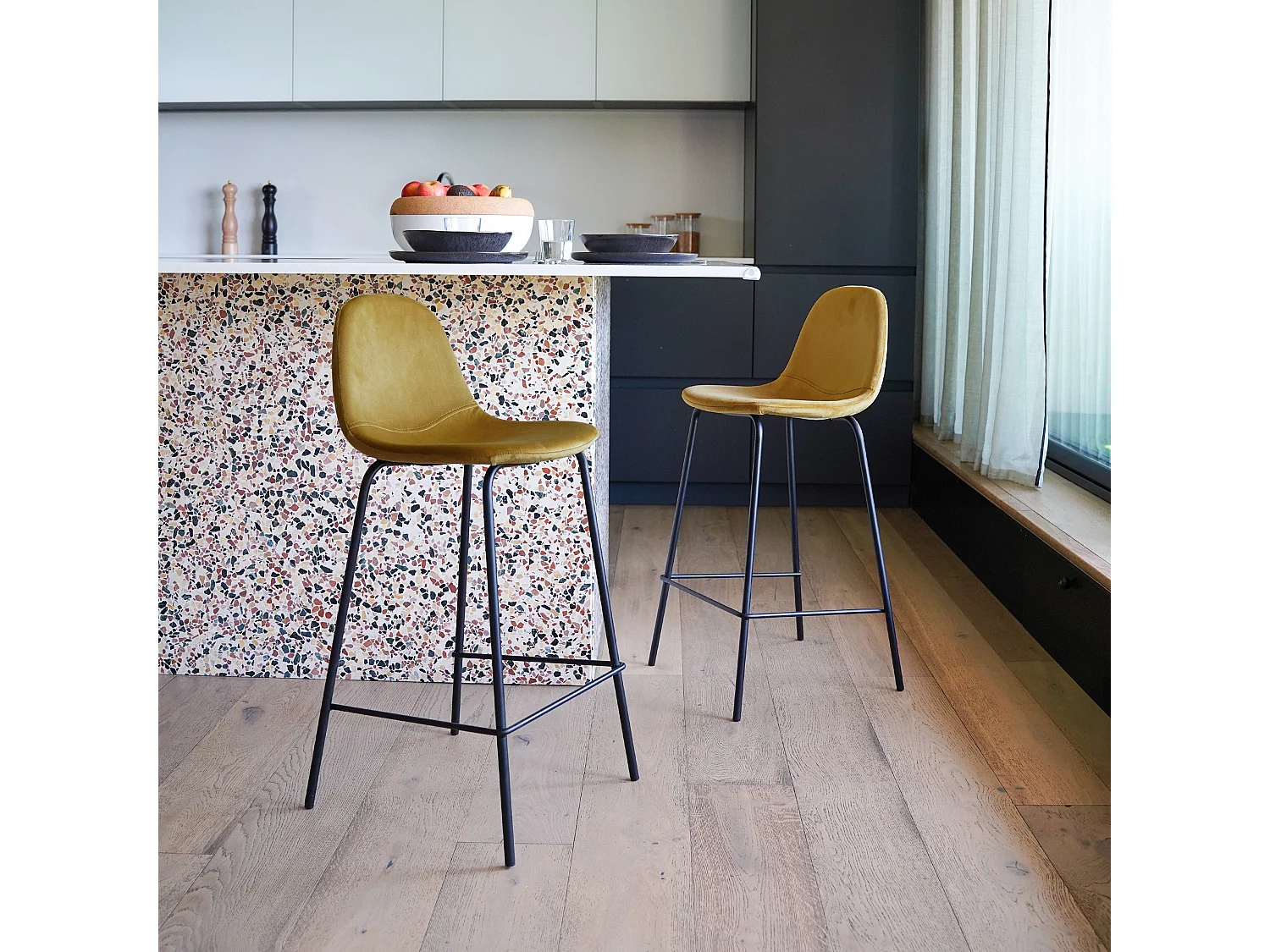 Set de 2 taburetes para isla de cocina en terciopelo amarillo 65 cm - Henrik