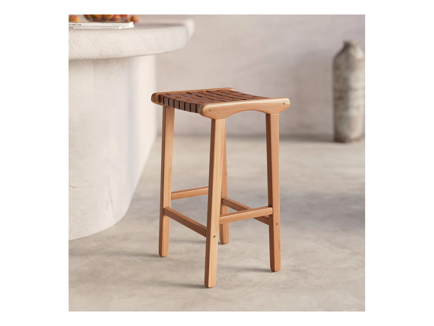 Taburetes para isla de cocina de teca y cuero tejido marrón 66 cm - Kuna