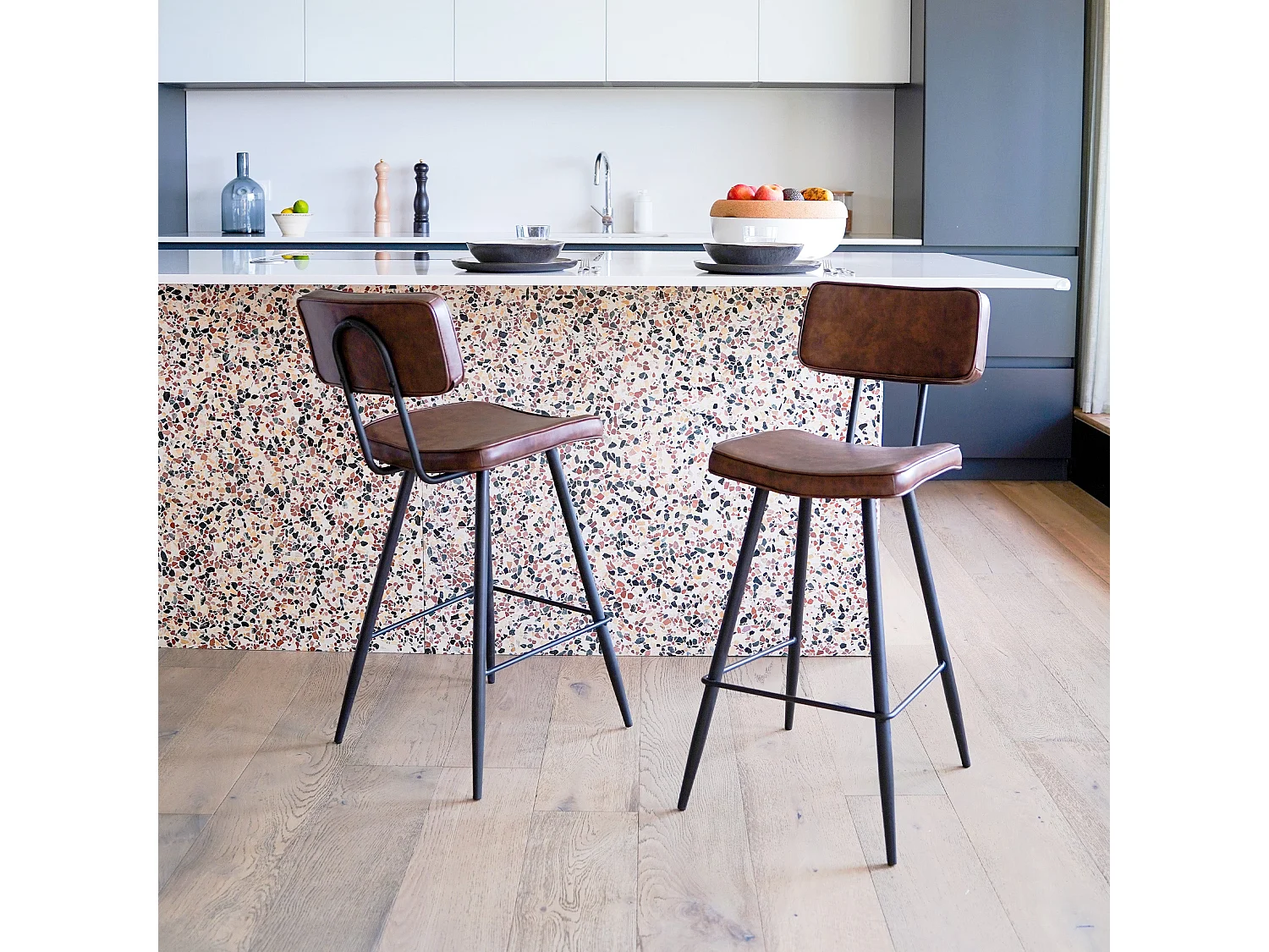 Lot de 2 chaises de bar mi-hauteur 66 cm en cuir synthétique marron - Texas