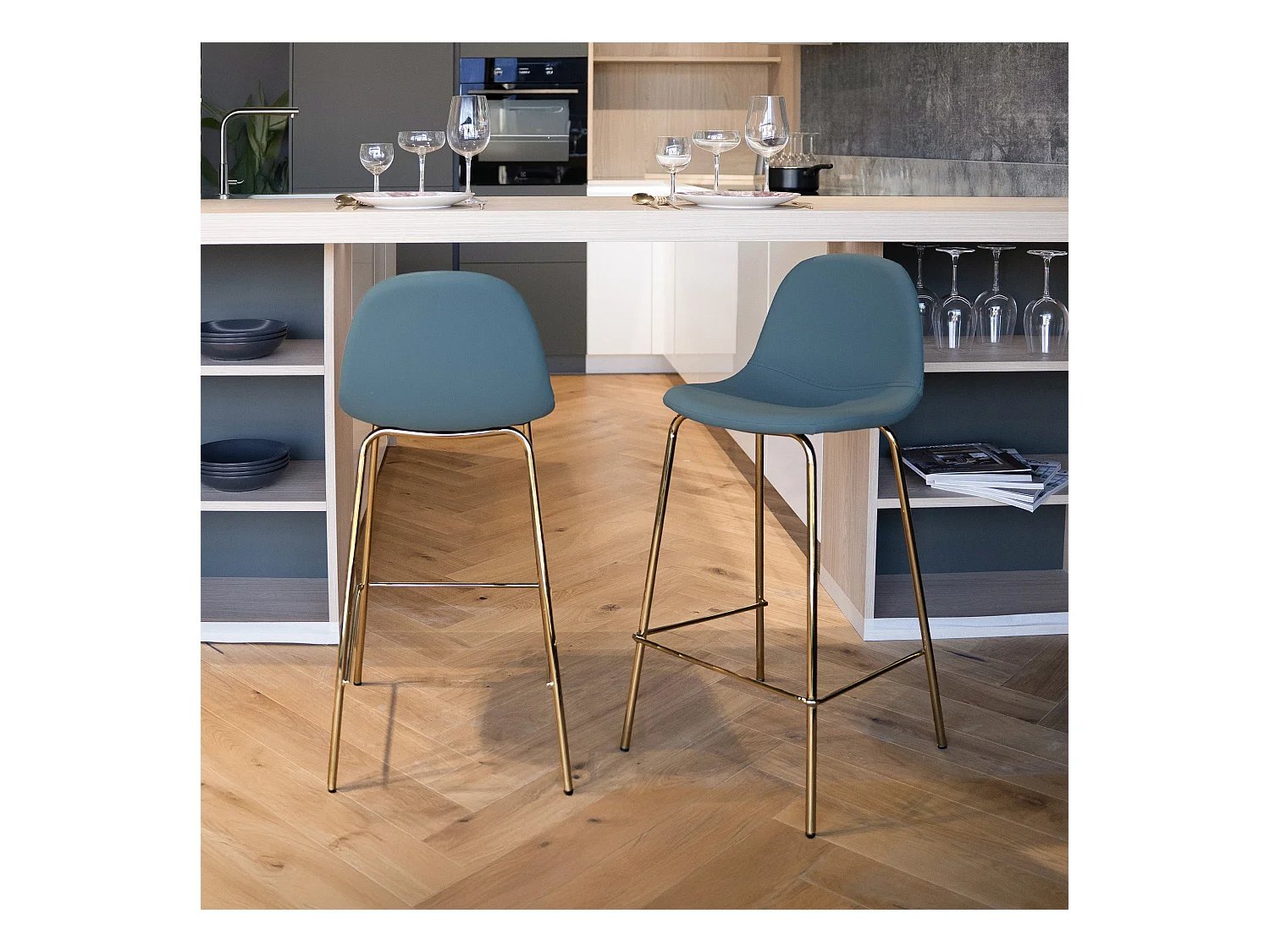 Set de 2 taburetes para isla de cocina en cuero sintético verde 65 cm - Henrik