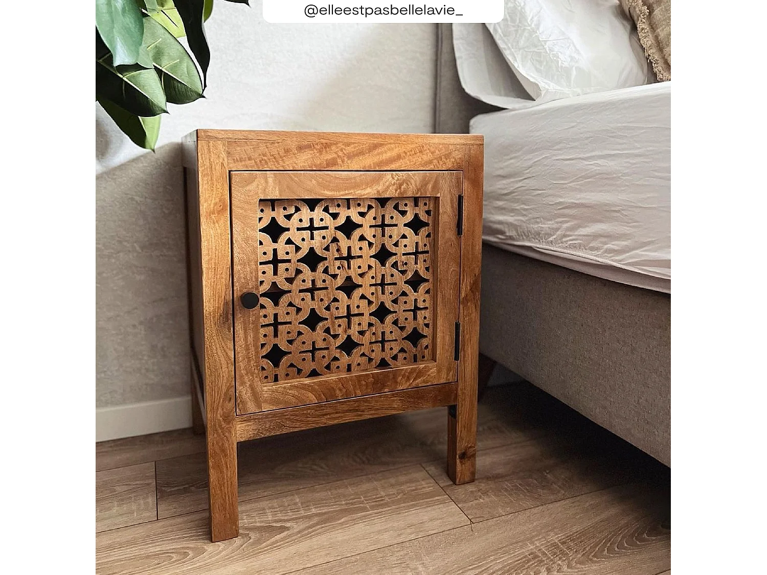 Comodino in legno di mango traforato - Jaya