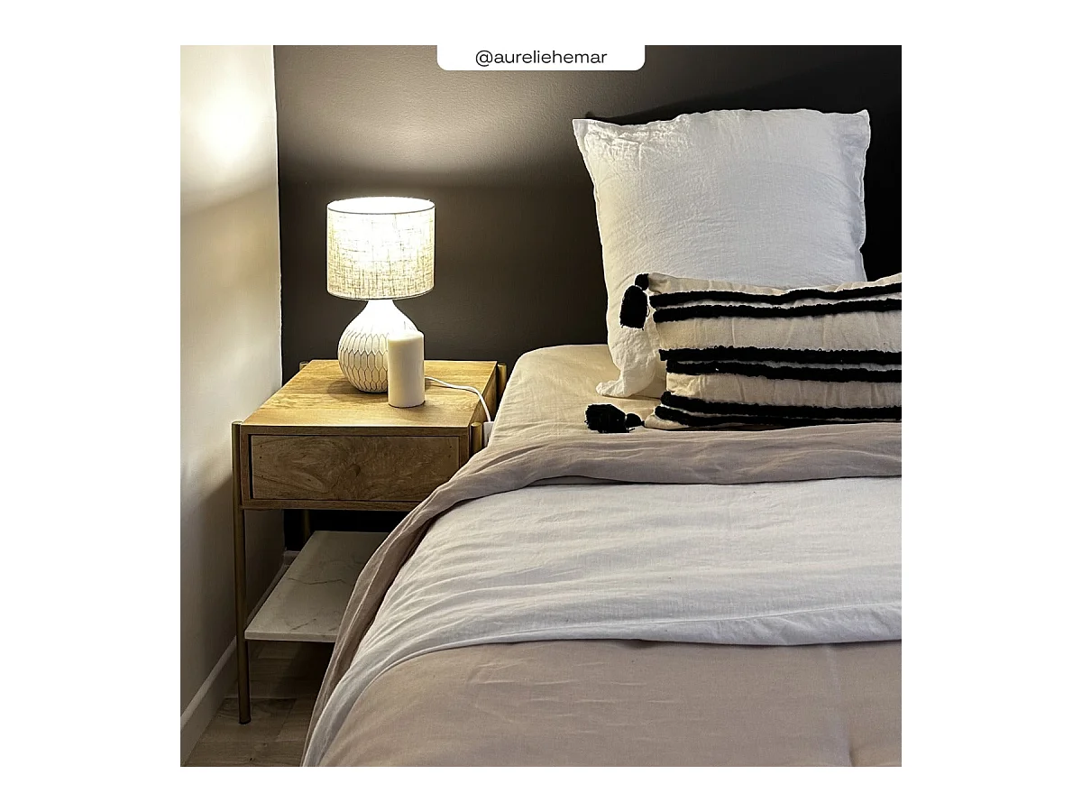 Comodino a cassetto in legno di mango e marmo - Doori