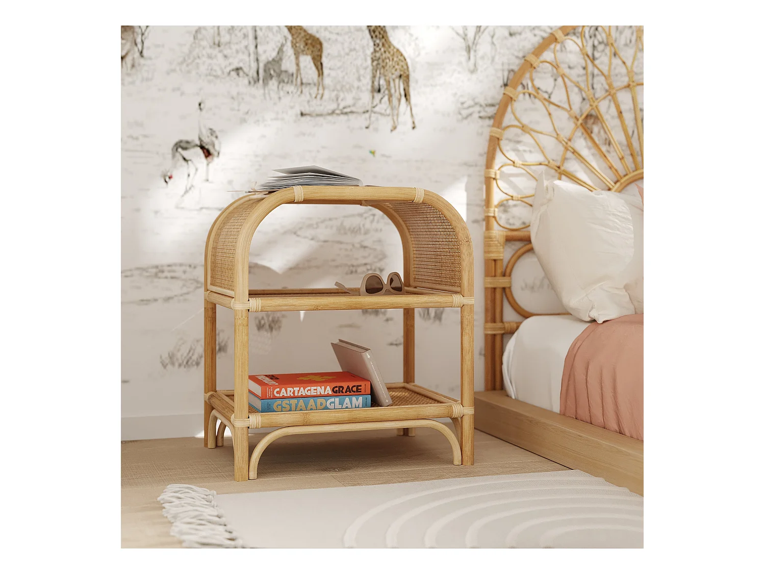 Mesilla de noche con estantes de ratán - Gaspy