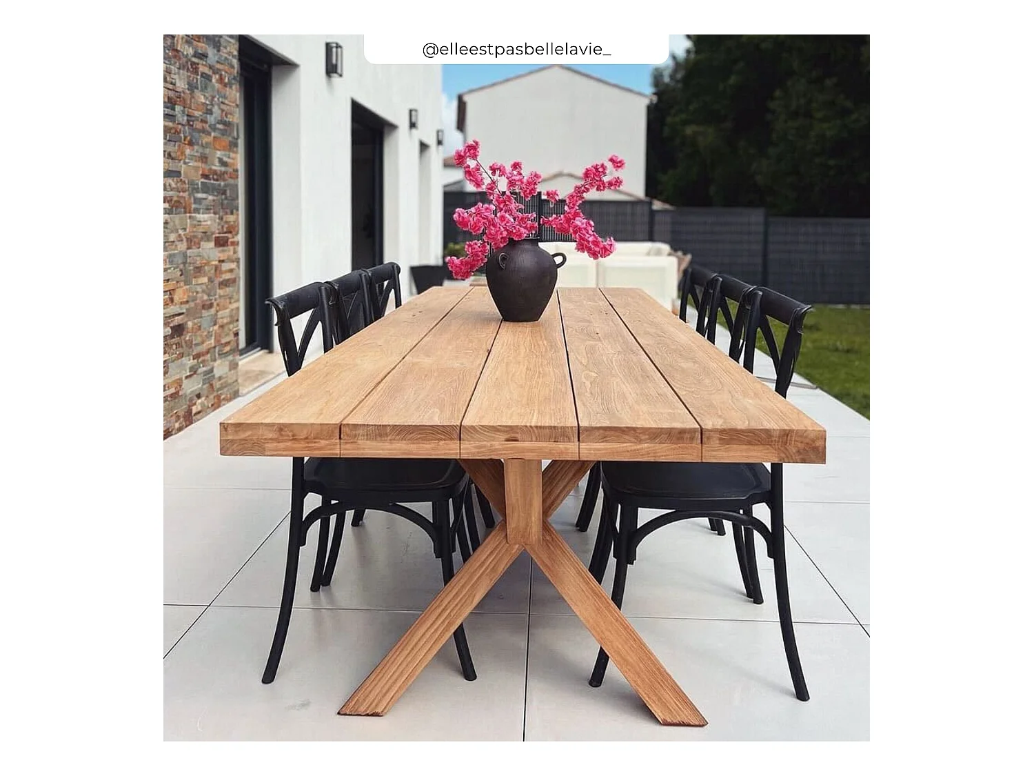 Table de jardin 240 cm en bois de teck massif - Soraya