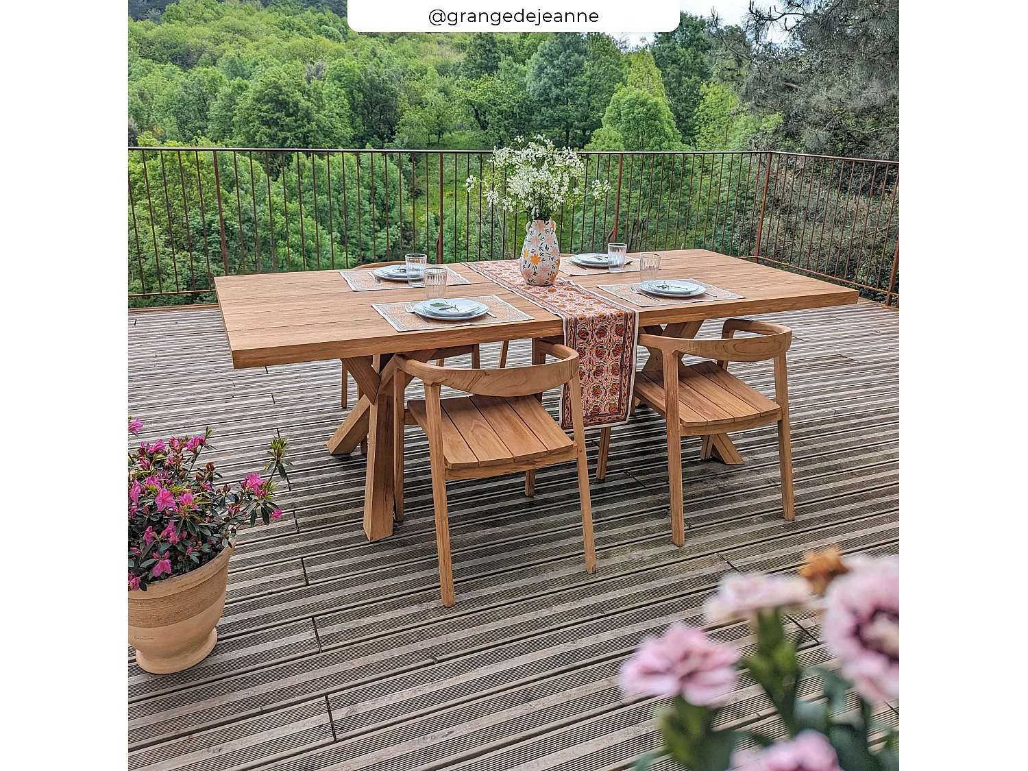 Table de jardin 240 cm en bois de teck massif - Soraya