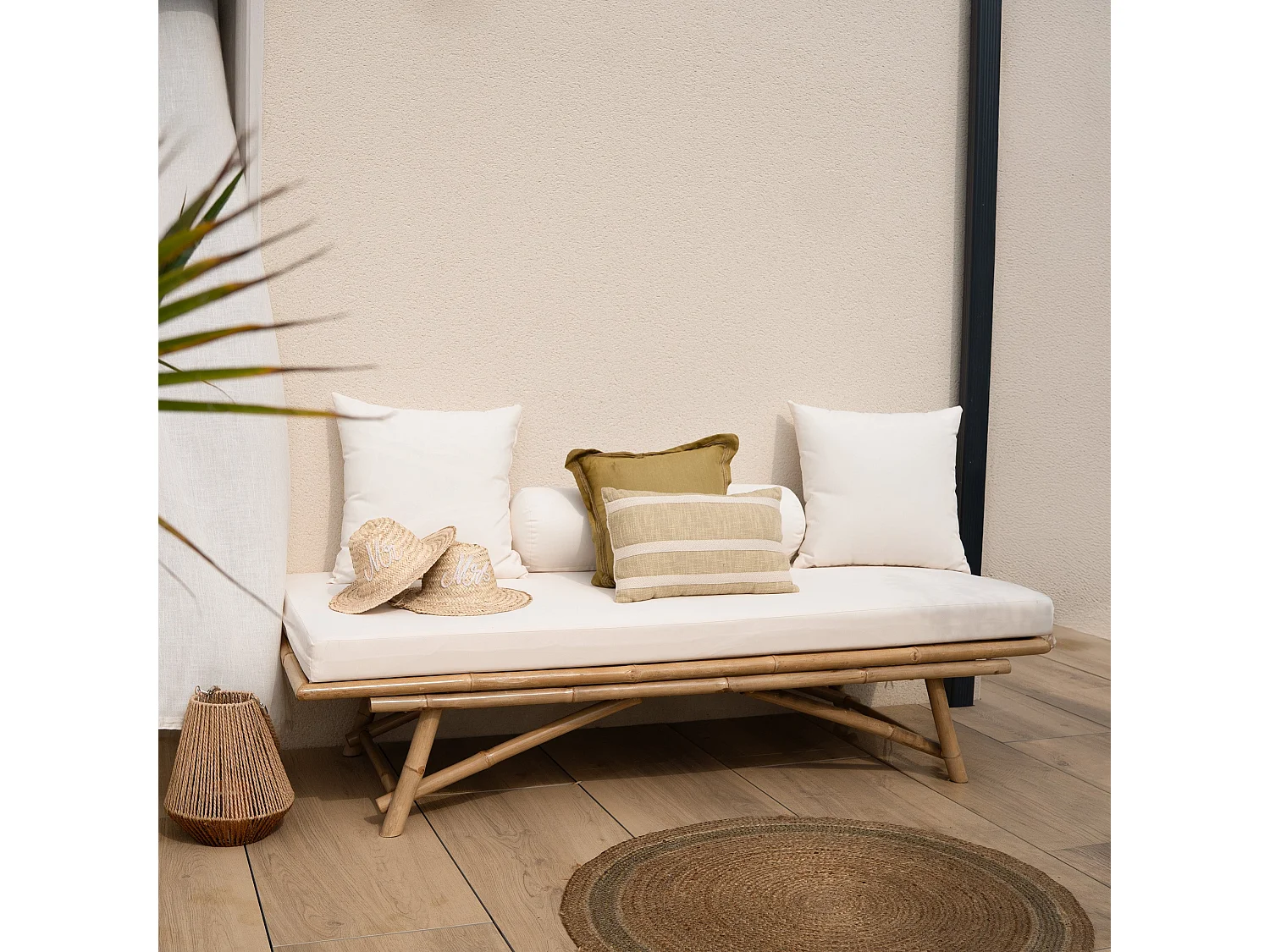 Sedia da giardino in bambù con materasso bianco - Vadella