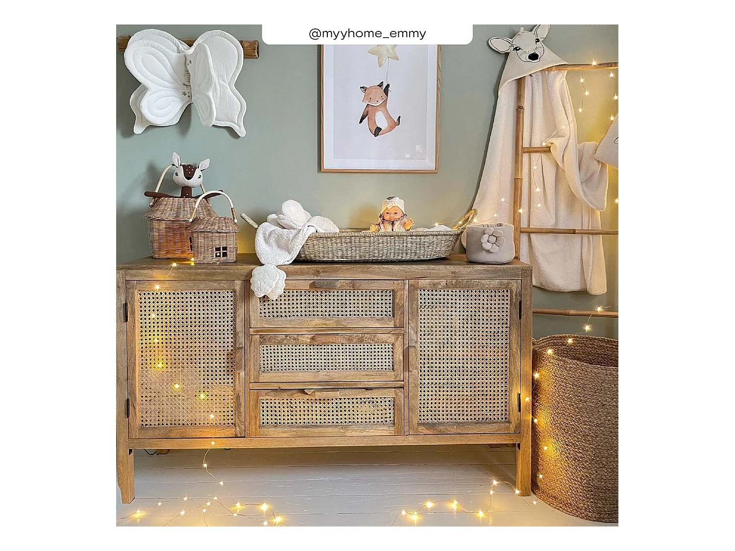 Aparador de madera y caña 2 puertas 3 cajones - Tiki