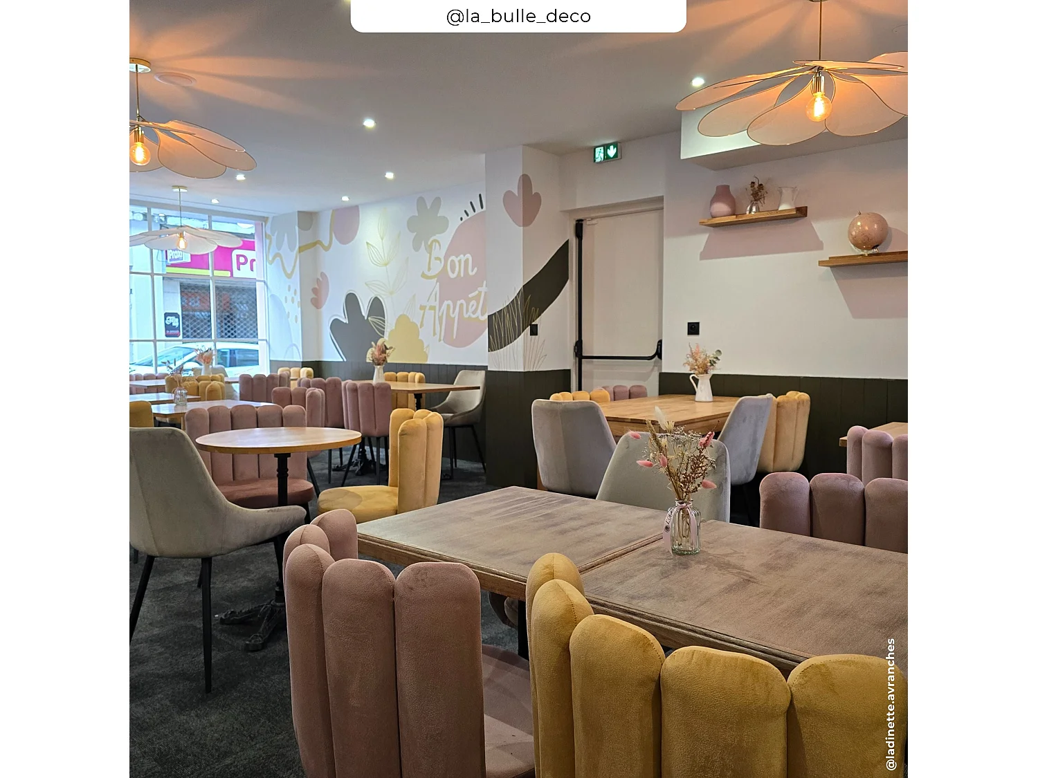 Lot de 2 chaises en velours rose et pieds en métal noir - Rosy