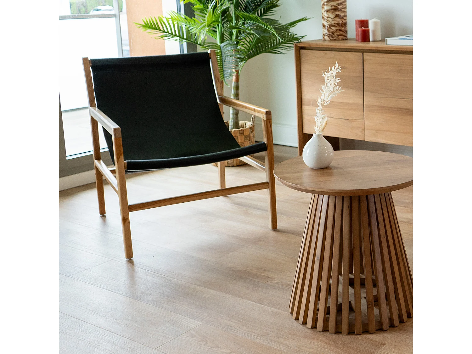 Poltrona lounge in teak e pelle nera - Apache