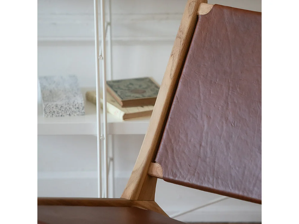 Poltrona in teak e pelle liscia marrone - Kuna