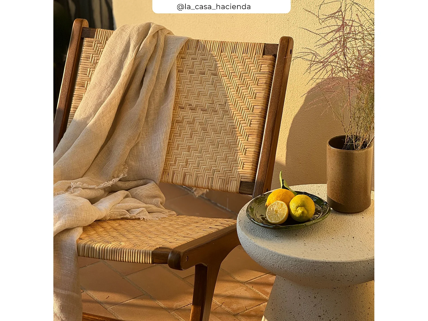 Sillón de madera de teca y ratán natural - Kilka