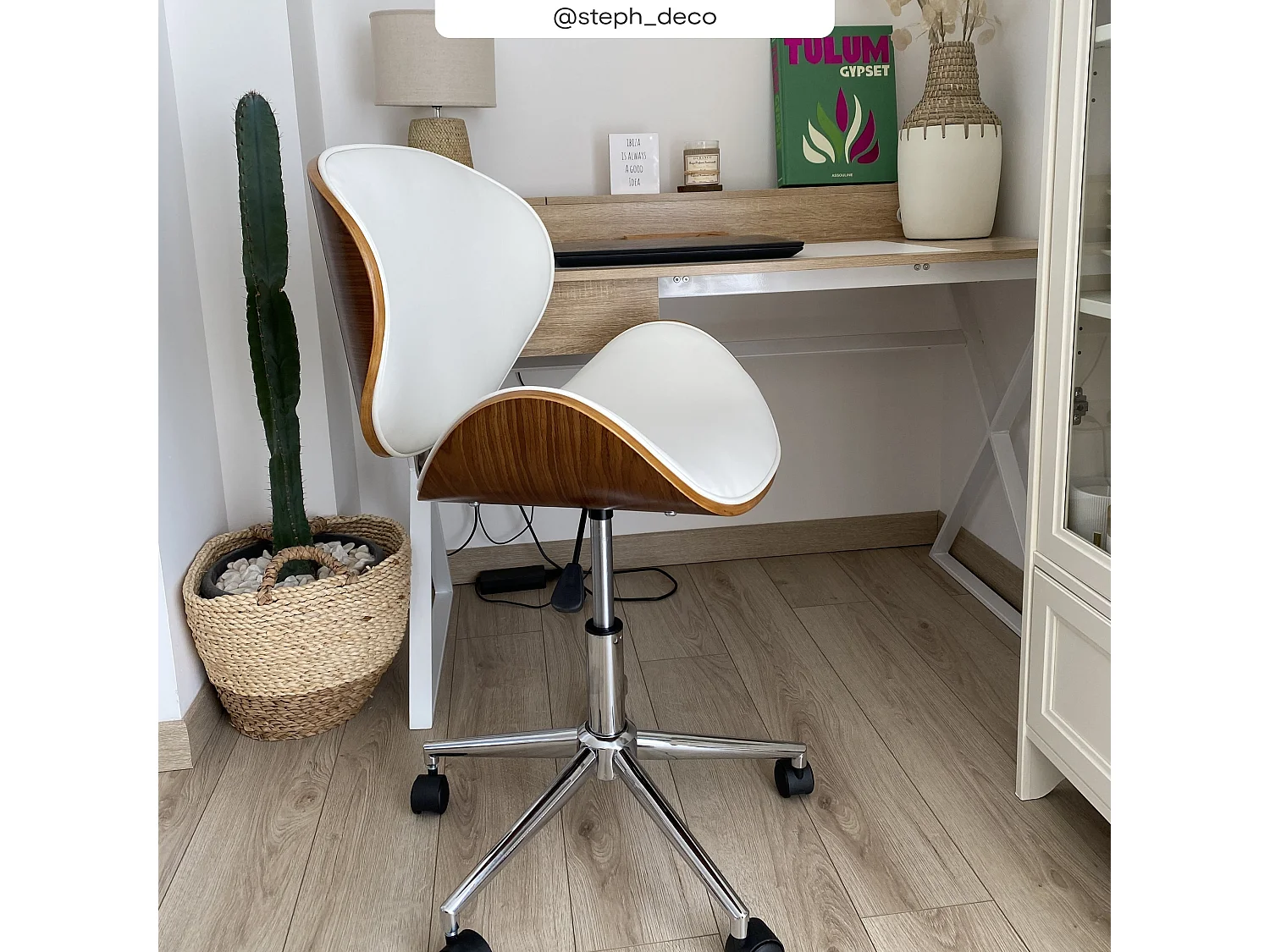 Chaise de bureau pivotante en cuir synthétique blanc 79-91cm - Baudoin