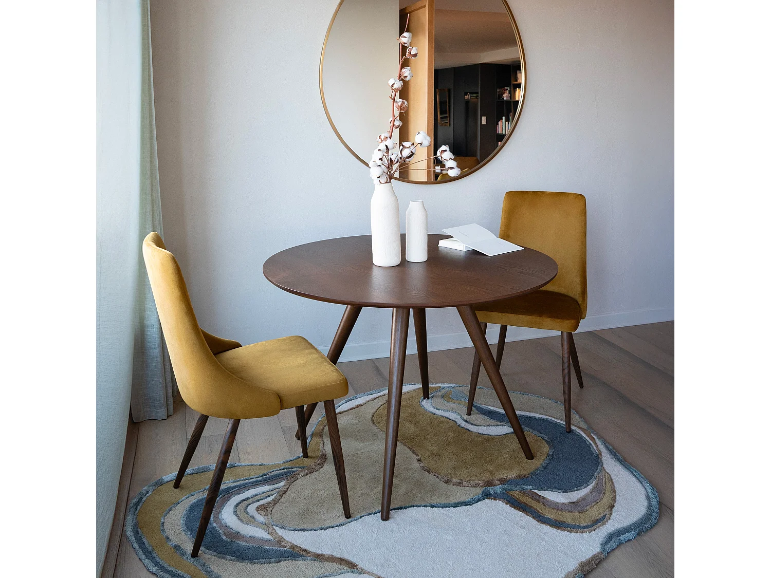 Tavolo rotondo per 4 persone in legno scuro D105 cm - Liwa