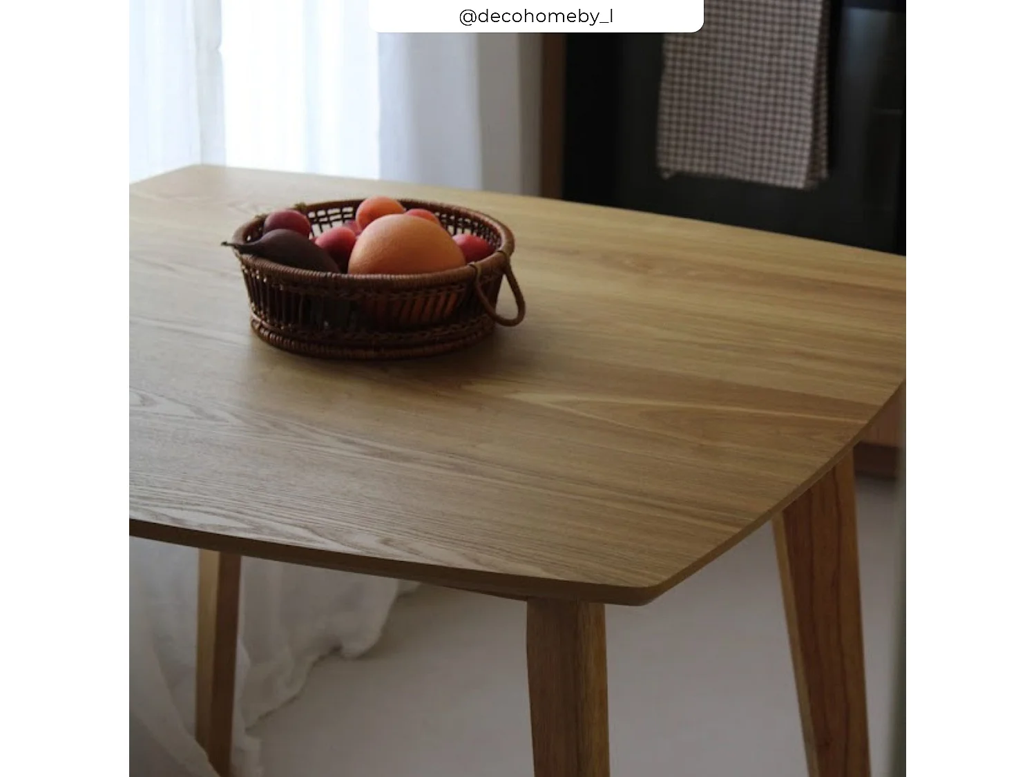 Mesa de comedor cuadrada de madera clara, 4 personas - Julio