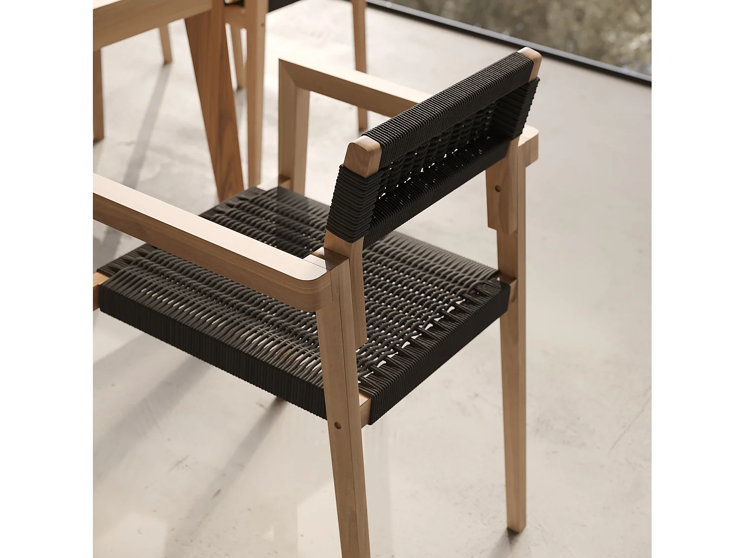 Set di 2 sedie da giardino impilabili in teak e corda intrecciata - Kapua