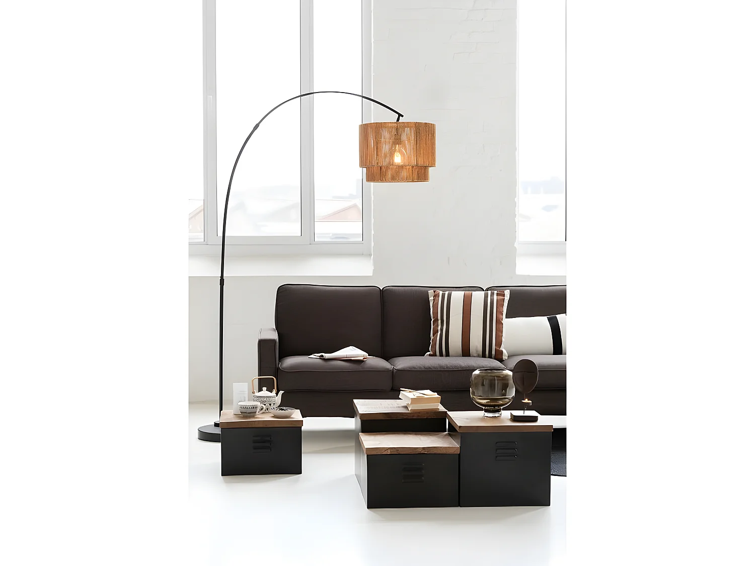 Vase boule sur pied marron 20x20x20 cm