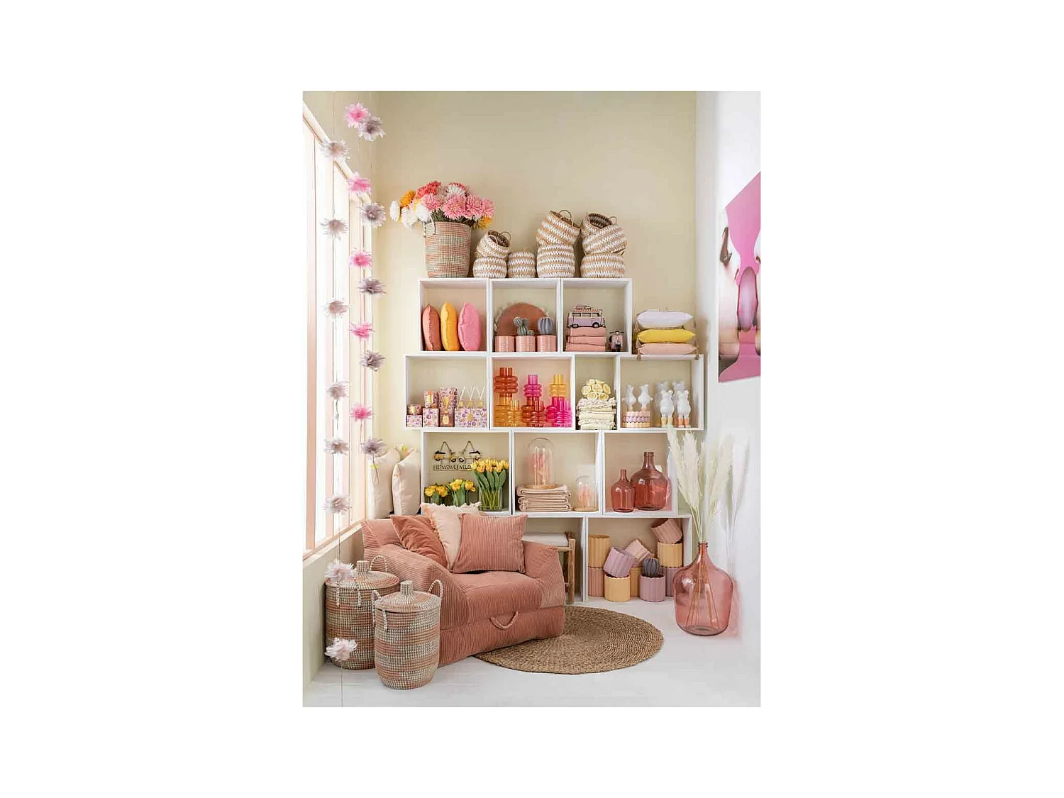 Jarrón de vidrio rosa en forma de damajuana de 37x37x55 cm