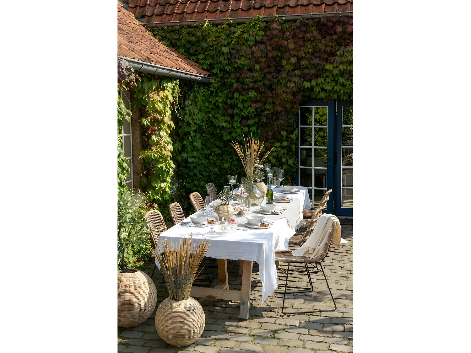 Jarrón de madera natural en forma de bola de 17.5x17.5x15.5 cm